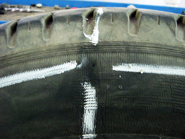 Технология ремонта бокового пореза шины.